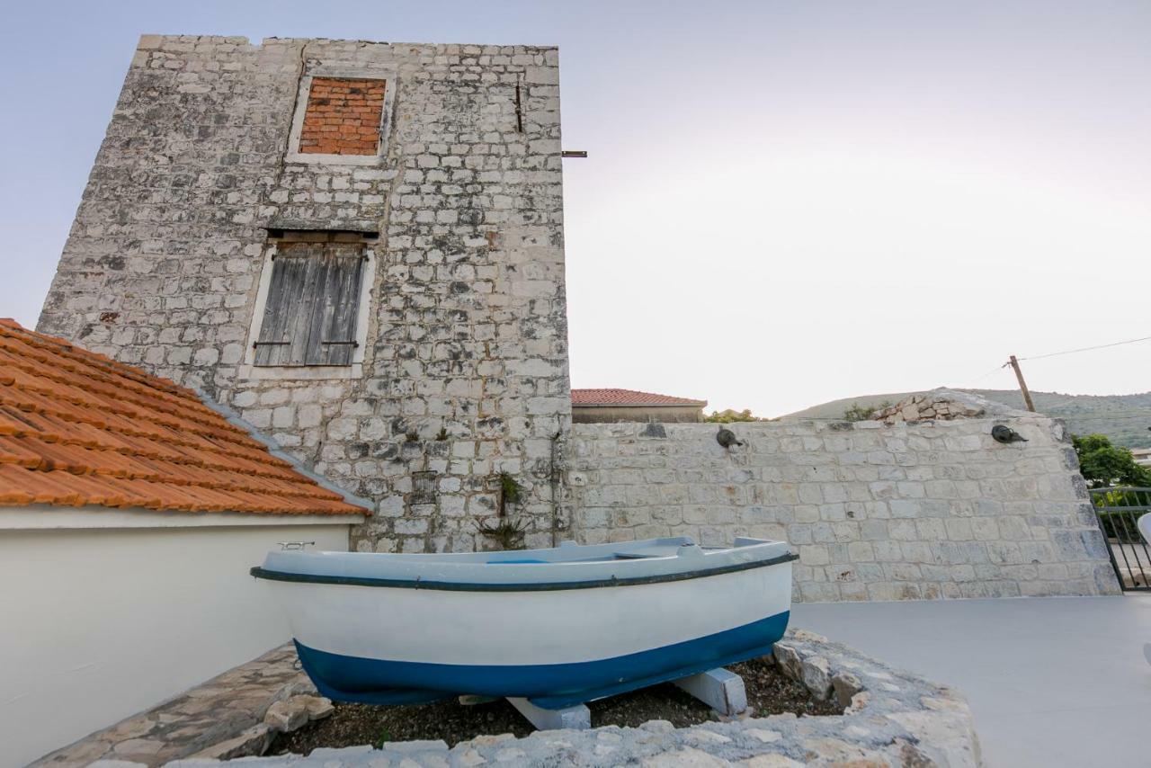 Seaside Villa Mia Trogir Exterior photo