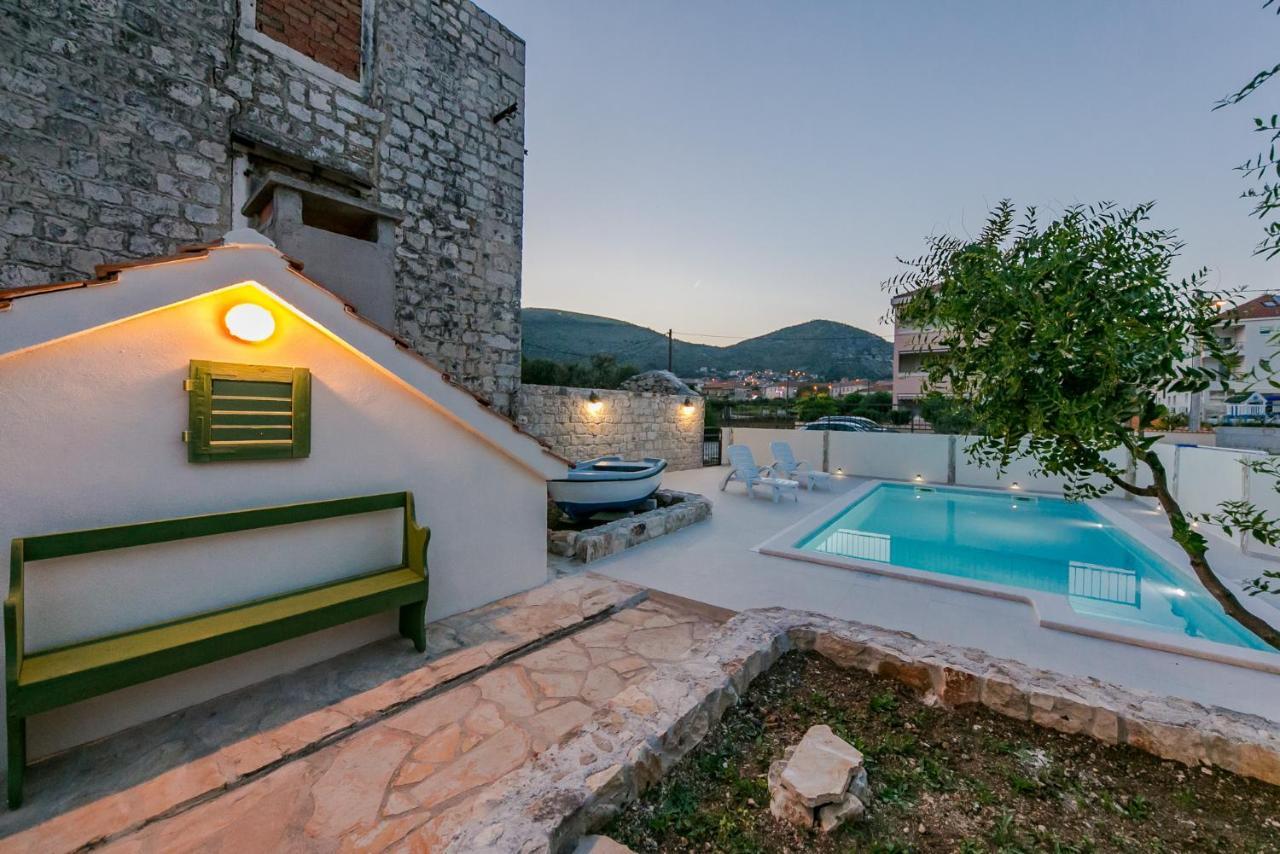 Seaside Villa Mia Trogir Exterior photo